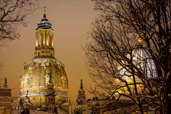 Wandbild Dresden - Schnee auf der Frauenkirche (Motiv DMDD17)