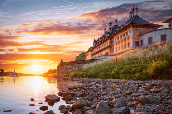 Wandbild Pillnitz - Schloss Pillnitz zum Sonnenuntergang (Motiv 00690)