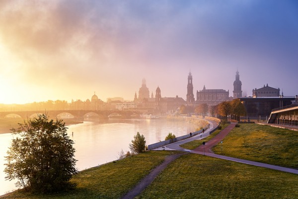 Wandbild Dresden - Nebliger Herbstmorgen in Dresden (Motiv 01147)