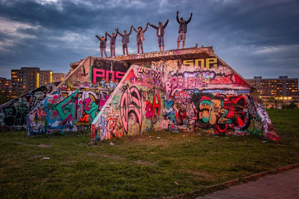 Wandbild Dresden Johannstadt - Mauer mit Grafitty (Motiv JR08)